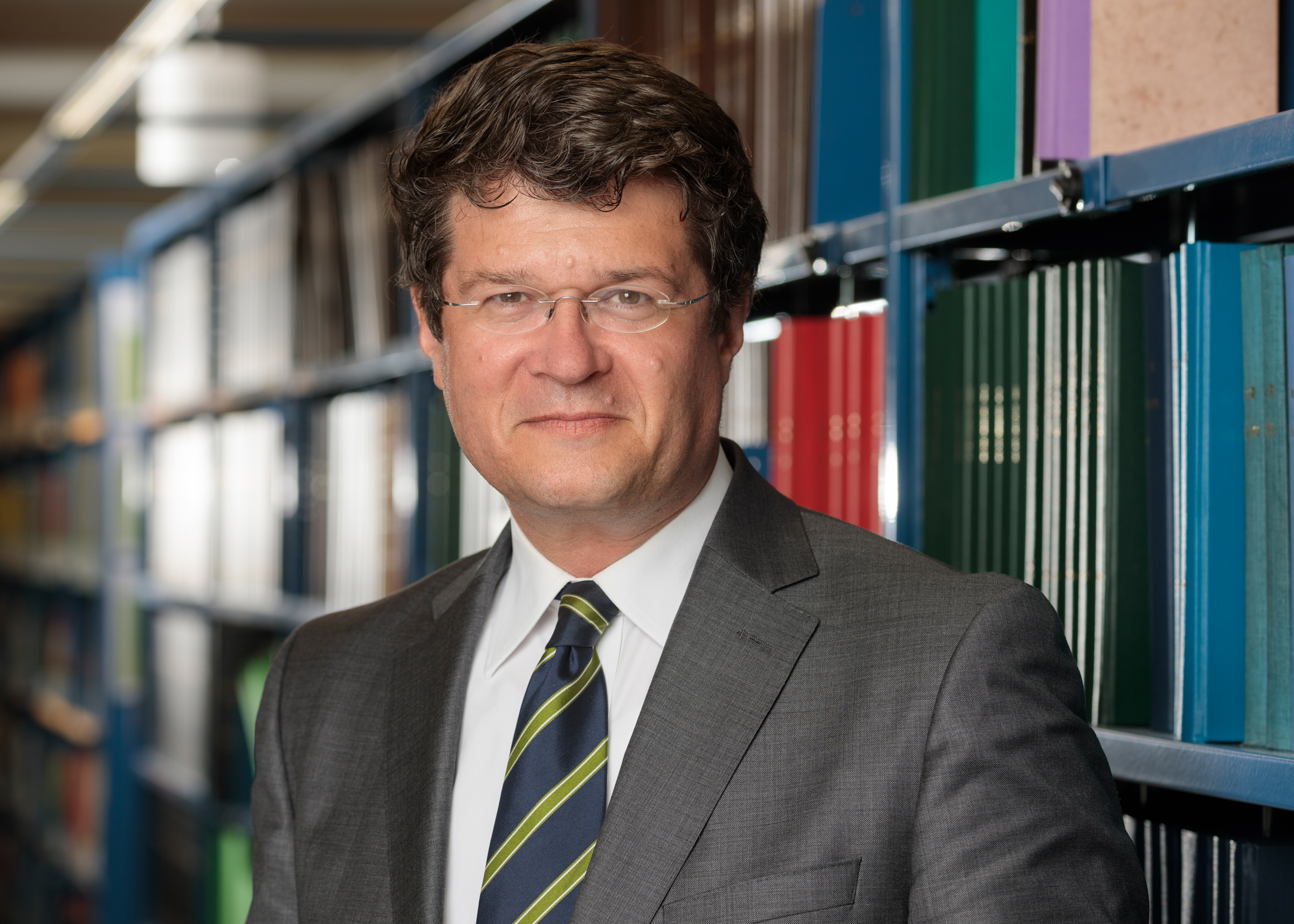 Dr. Claus Staringer